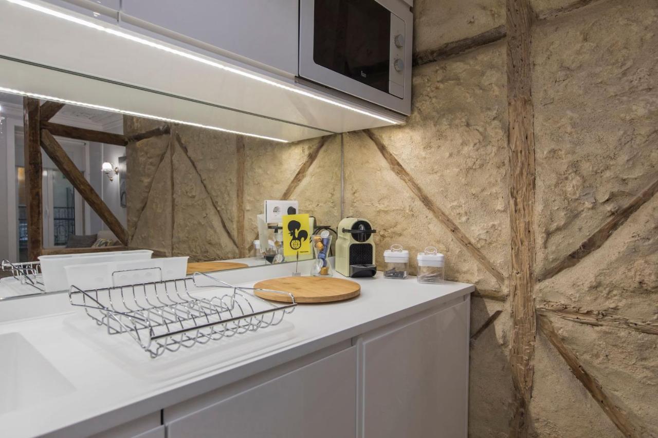 Lovelystay - Vintage Flat Near Santa Justa Elevator! Appartement Lissabon