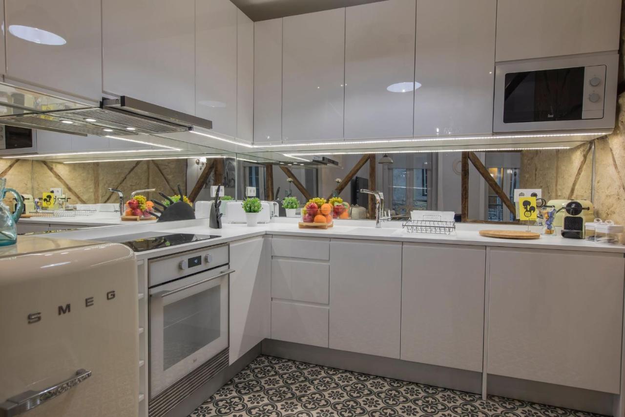 Lovelystay - Vintage Flat Near Santa Justa Elevator! Lissabon